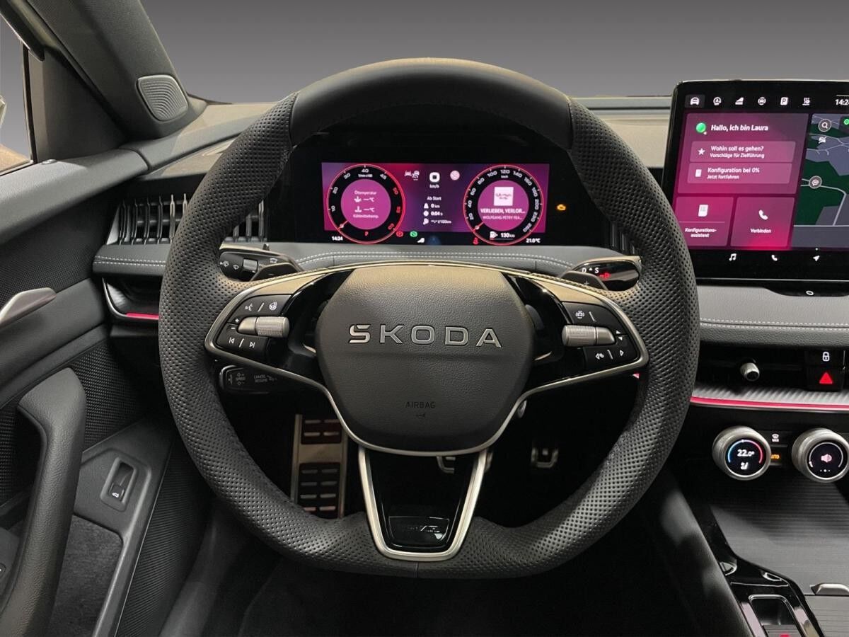 Skoda Superb Combi Sportline 2.0 TDI 4x4 AHK PANO NAVI