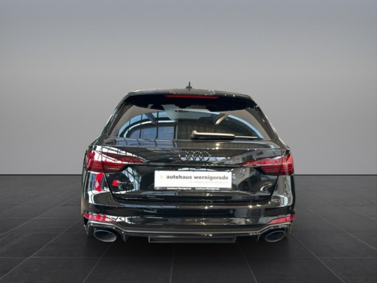 Audi RS4 Avant edition 25 years 346(470)kW(PS) tiptro