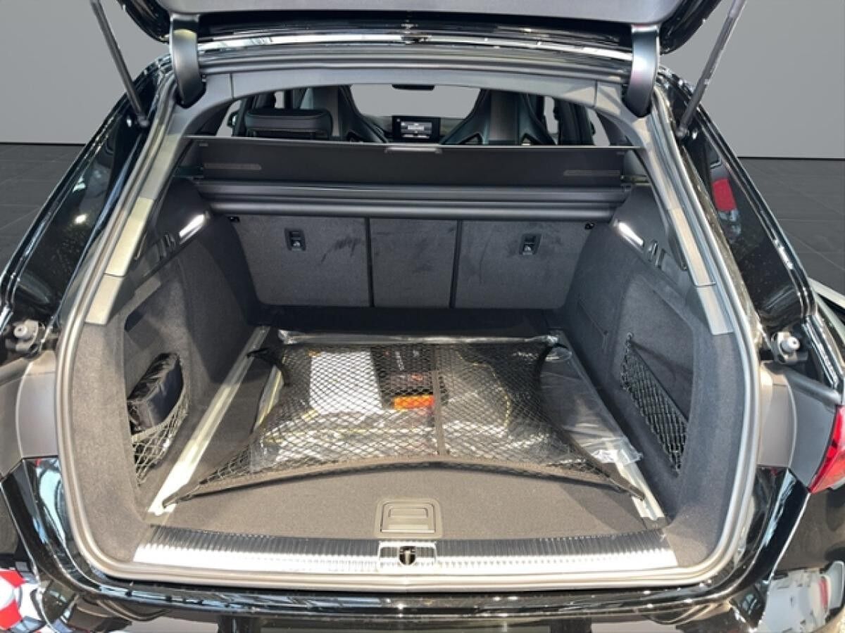 Audi RS4 Avant edition 25 years 346(470)kW(PS) tiptro