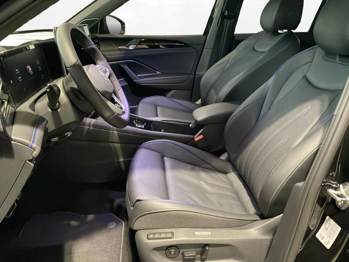 Volkswagen Tiguan R-Line 1,5 eHybrid DSG | Leder | Pano Volkswagen Tiguan R-Line 1,5 eHybrid DSG | Leder | Pano