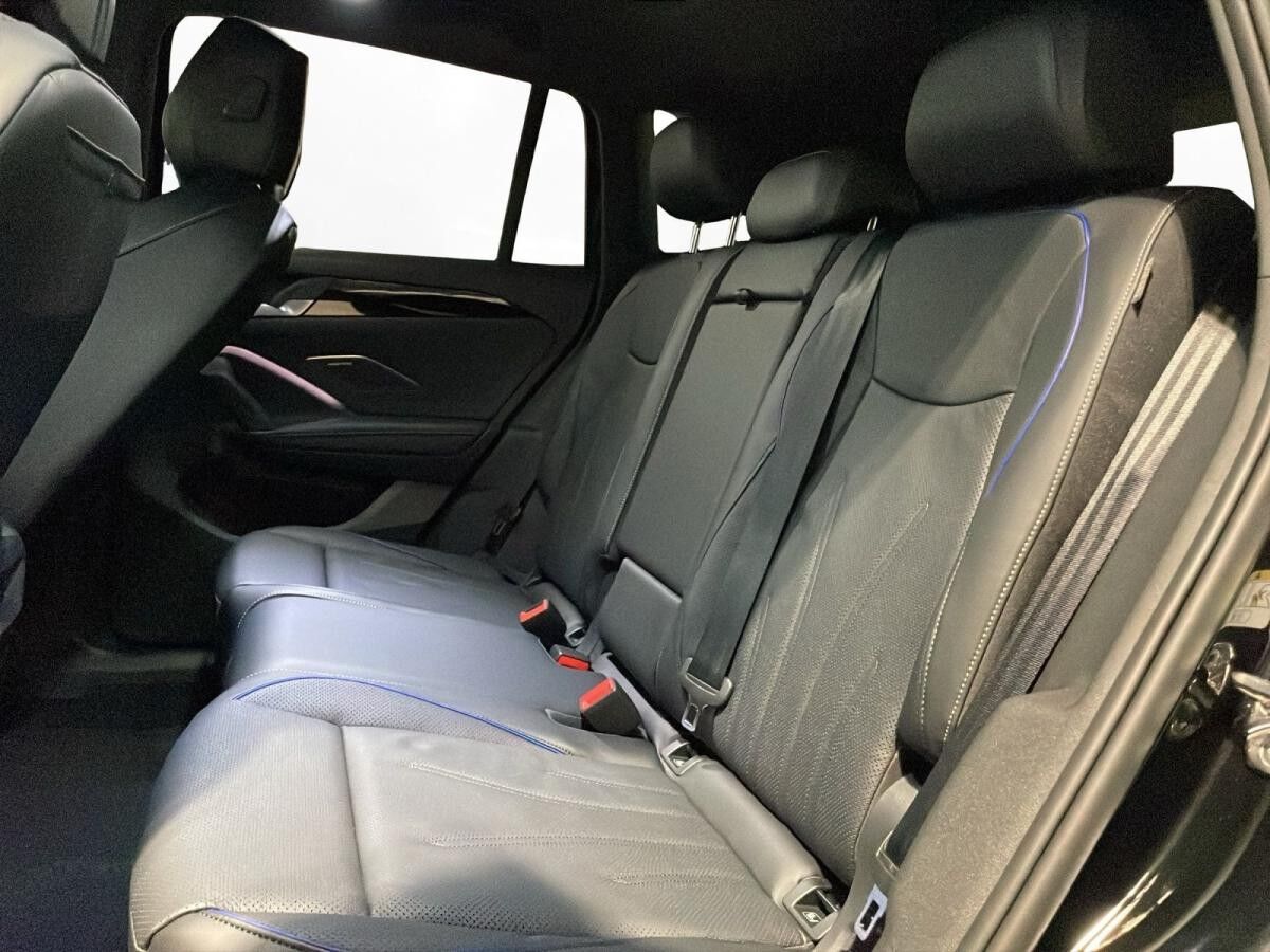 Volkswagen Tiguan R-Line 1,5 eHybrid DSG | Leder | Pano Volkswagen Tiguan R-Line 1,5 eHybrid DSG | Leder | Pano