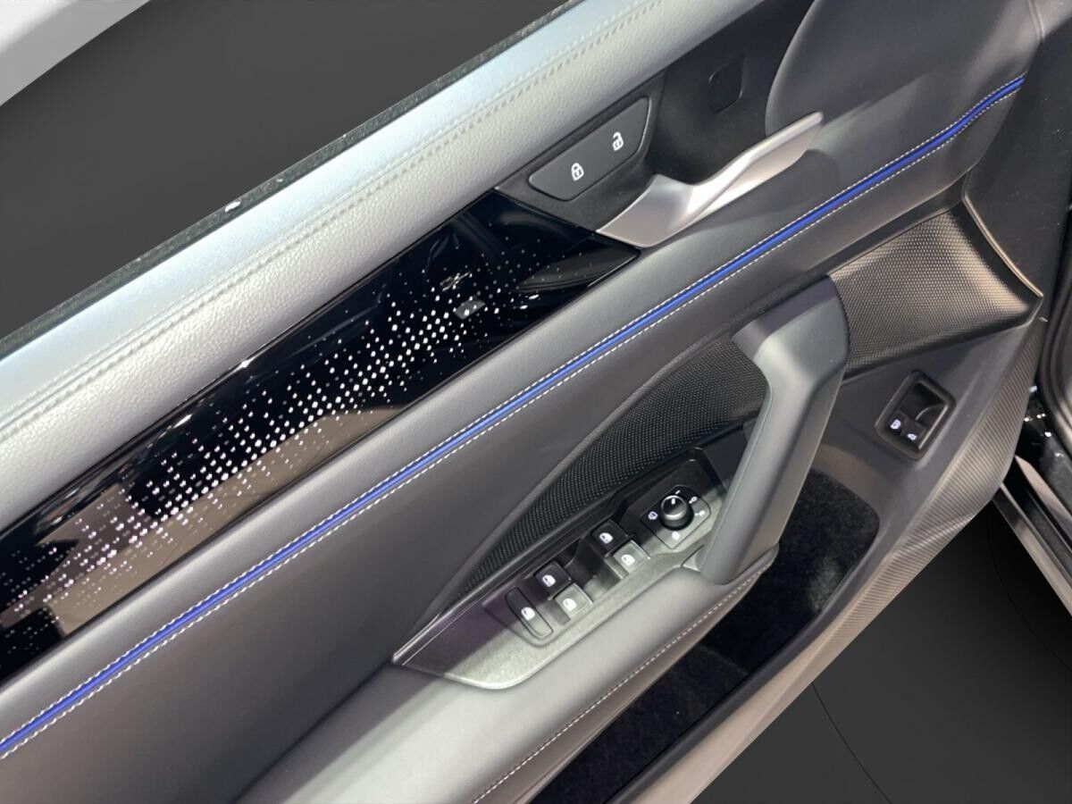 Volkswagen Tiguan R-Line 1,5 eHybrid DSG | Leder | Pano Volkswagen Tiguan R-Line 1,5 eHybrid DSG | Leder | Pano