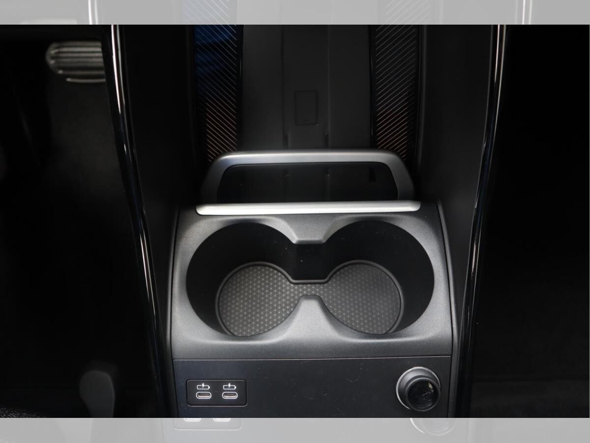 BMW 218 i Active Tourer/RFK/AHK/SHZ/Adapt.LED/Driving Ass.