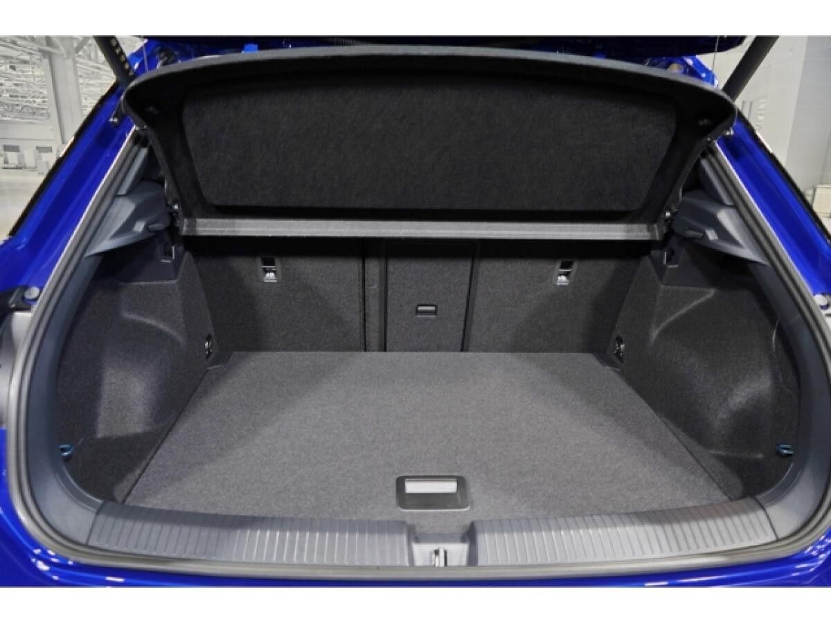 Volkswagen T-Roc R-Line 1.5 TSI OPF DSG Black Style IQ.LIGHT