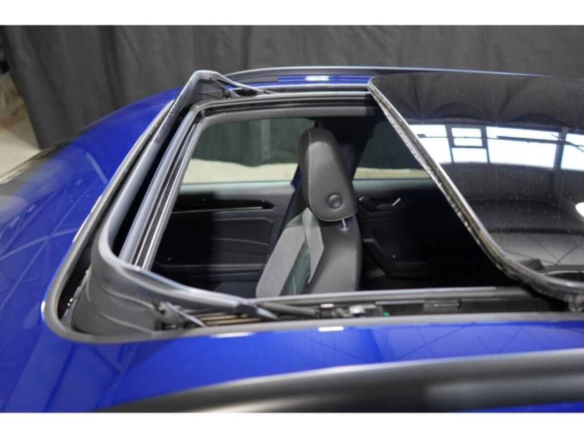 Volkswagen T-Roc R-Line 1.5 TSI OPF DSG Black Style IQ.LIGHT