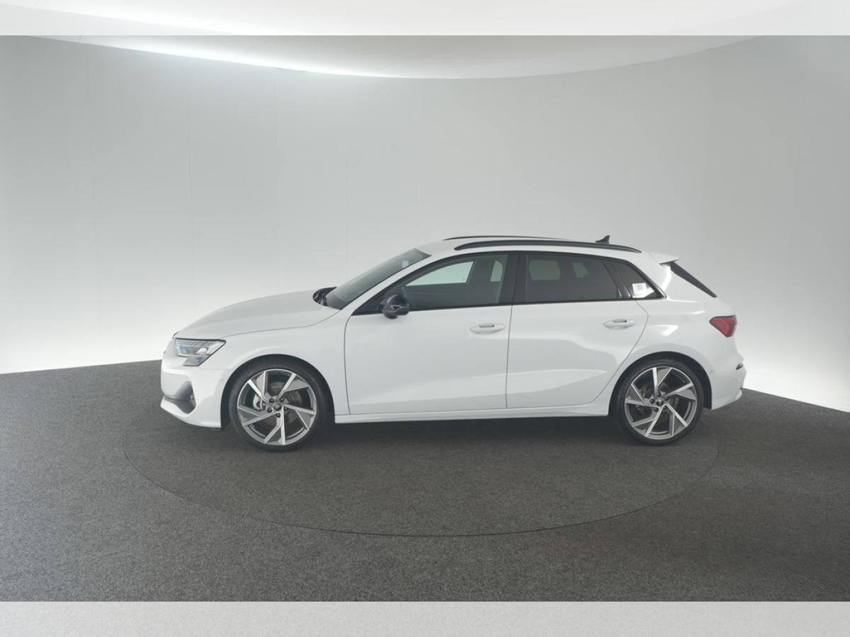 Audi A3 Sportback 35 TFSI advanced / SOFORT VERFÜGBAR !