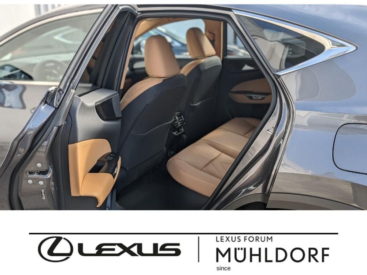 Lexus NX 450h+ Executive Line | Interieur / Technologie Paket | Panorama-Glasdach Lexus NX 450h+ Executive Line | Interieur / Technologie Paket | Panorama-Glasdach