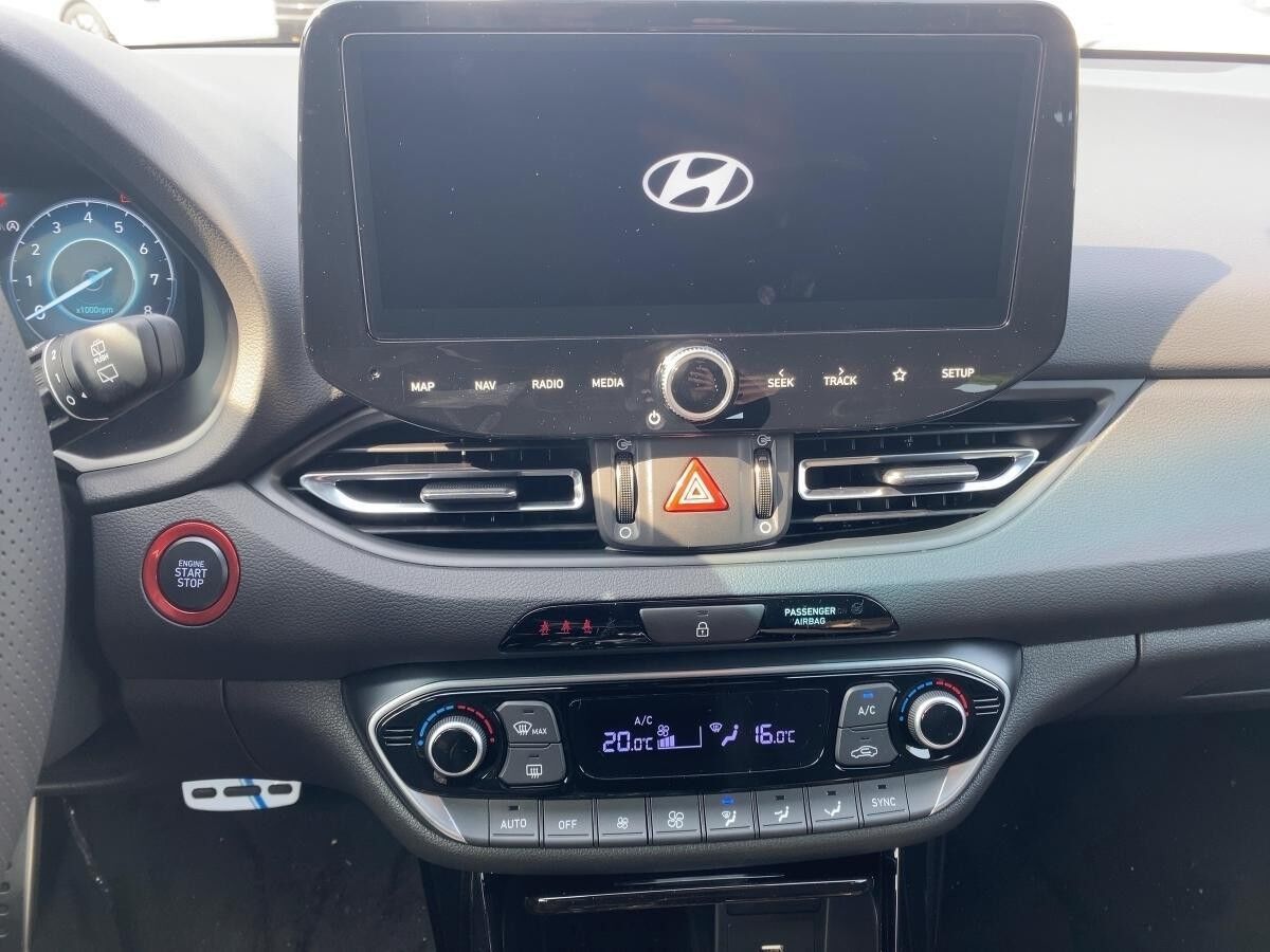 Hyundai i30 KOMBI N LINE 7-Gang-DCT Automatik*140PS*LED*NAVI*RÜCKFAHRKAMERA*SOFORT VERFÜGBAR