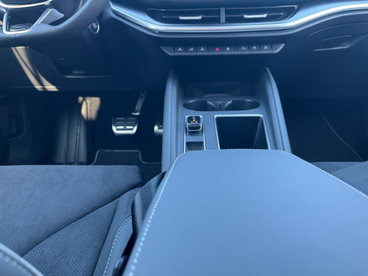 Skoda ENYAQ Coupé  85 Sportline -EINZELSTÜCK- 360° ACC Pano Navi LED