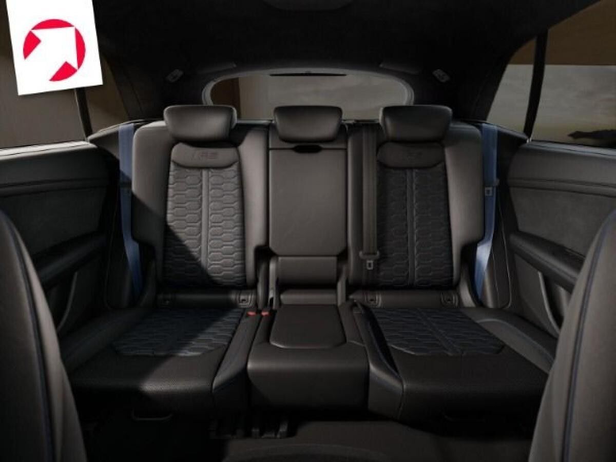 Audi RS Q8 SUV performance tiptronic*PANO*AHK*MEMORY* Audi RS Q8 SUV performance tiptronic*PANO*AHK*MEMORY*