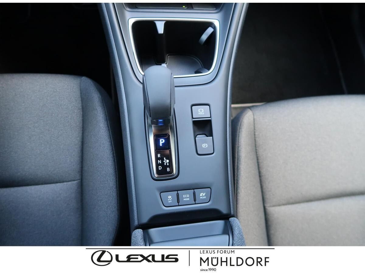 Lexus LBX Inklusive Komfort Paket