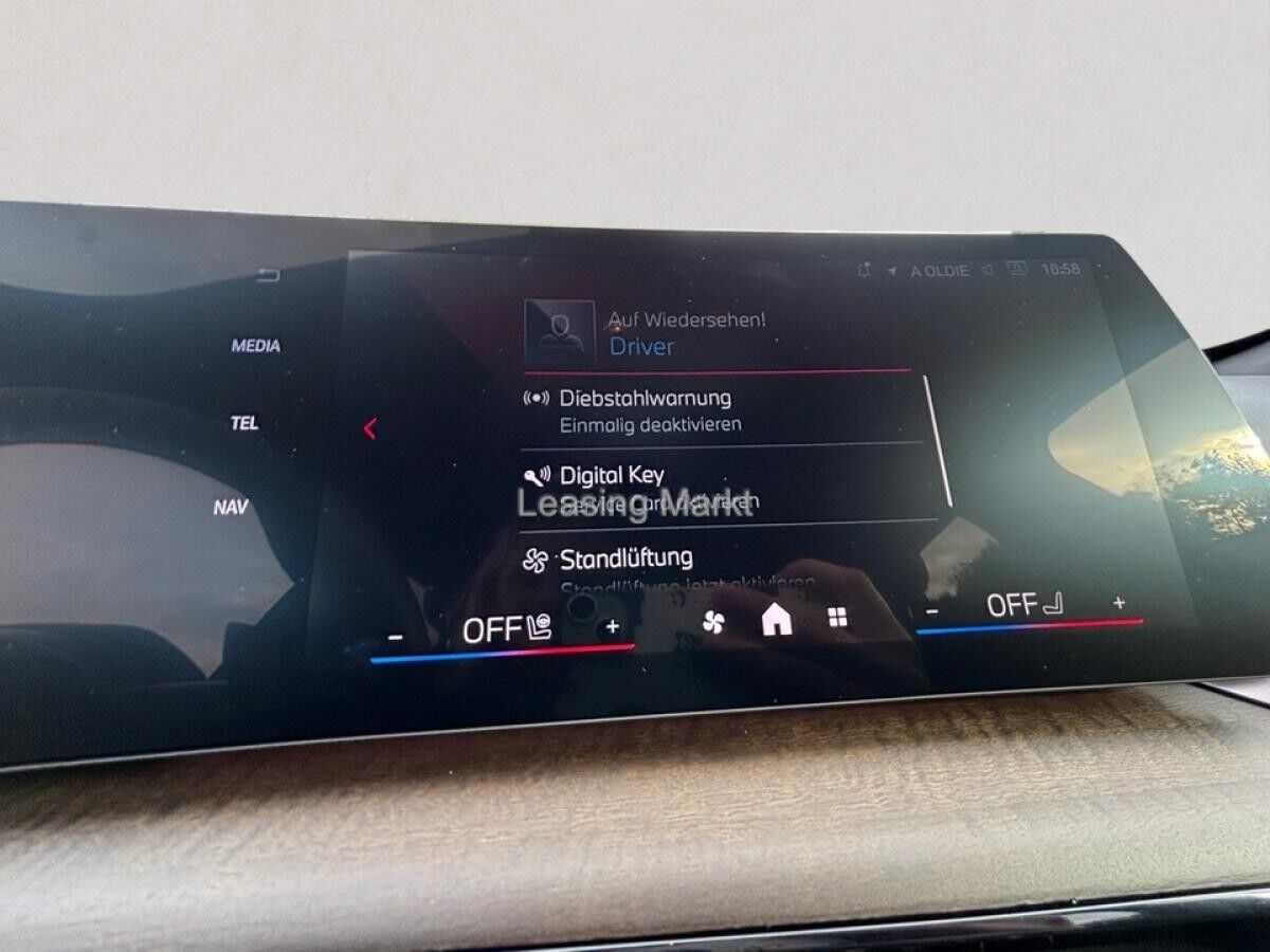 BMW X1 M35i xDrive NP= 75.670,- / M Sport Pro / Pano