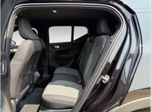 Volvo XC40 B3 Plus Black Edition+360°+HK+7.500€-Vorteil