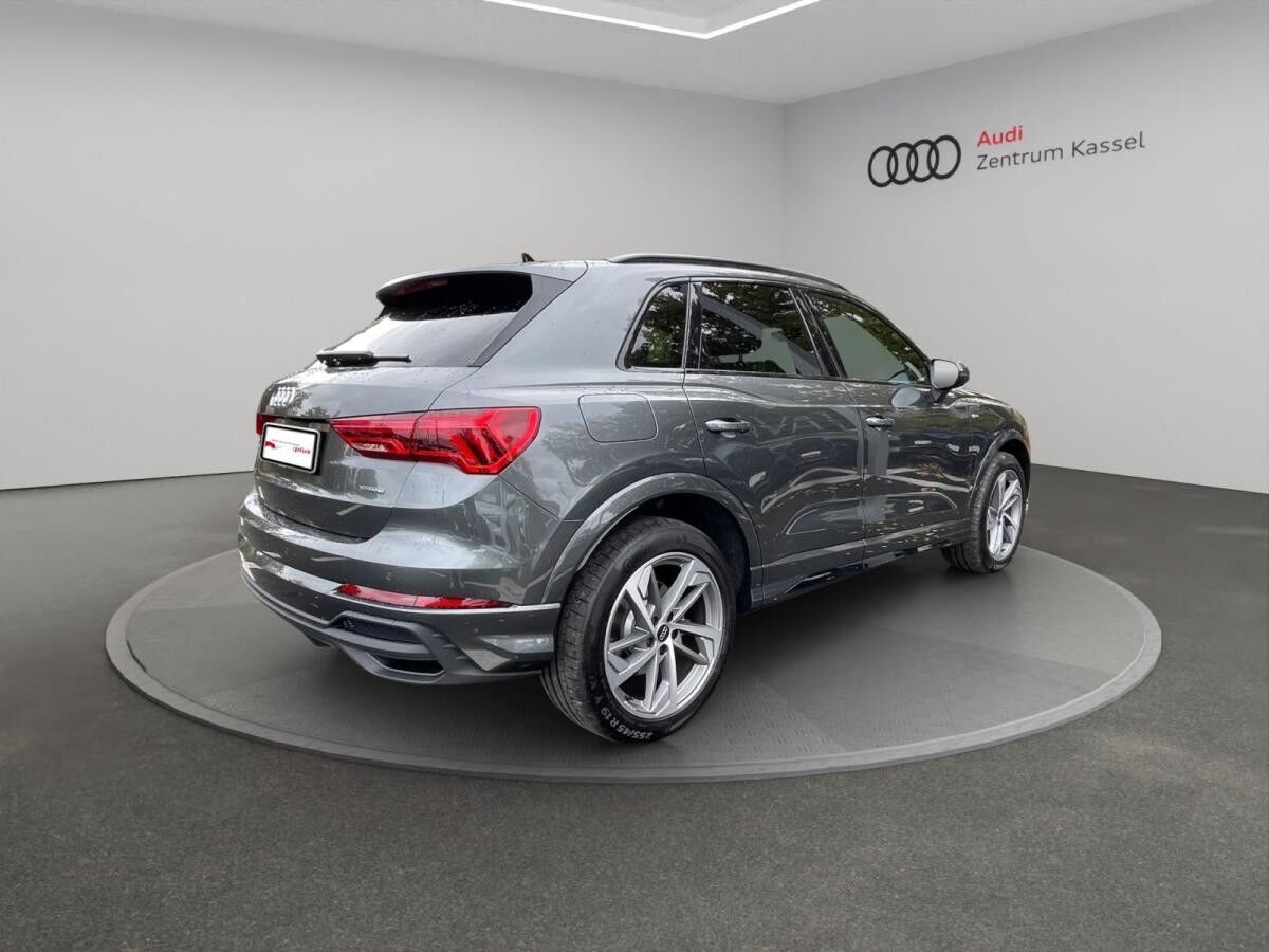 Audi Q3 45 TFSI quattro S line Matrix SONOS PDC+ AHK
