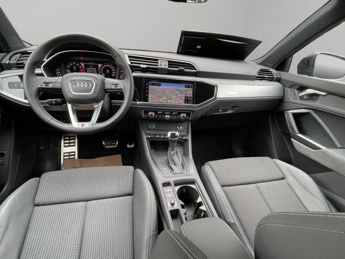 Audi Q3 45 TFSI quattro S line Matrix SONOS PDC+ AHK