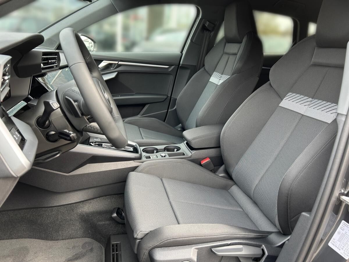 Audi A3 Sportback advanced 30TFSI S tronic ,PDC,Kam.