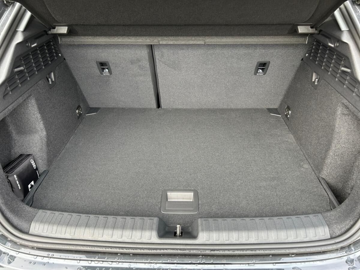 Audi A3 Sportback advanced 30TFSI S tronic ,PDC,Kam.