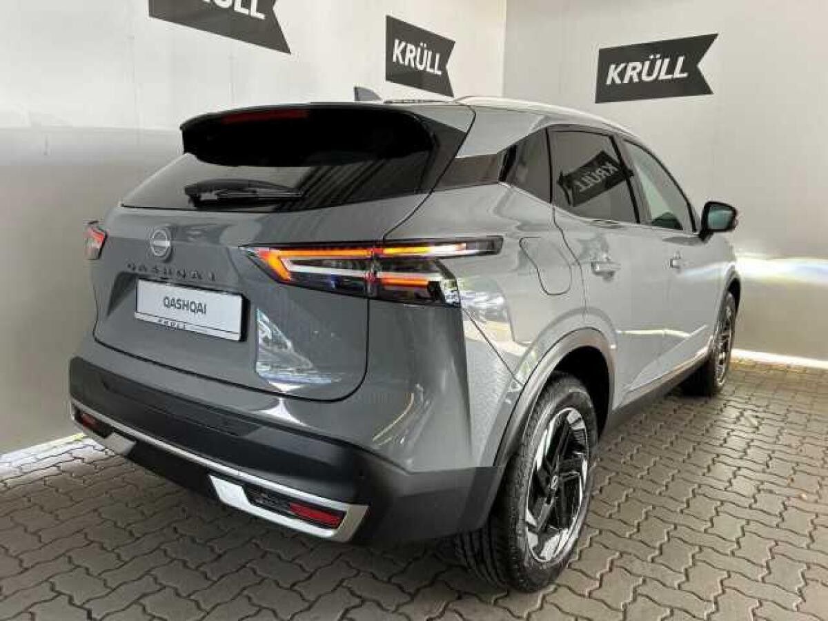 Nissan Qashqai 1.3 MHEV N-Connecta Winter-& Komfort