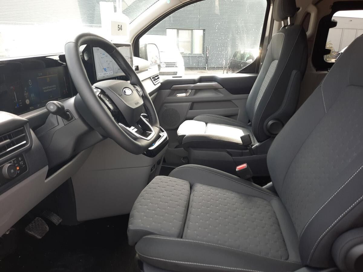 Ford Tourneo Custom Nugget Titanium 2.0 EcoBlue 320L1