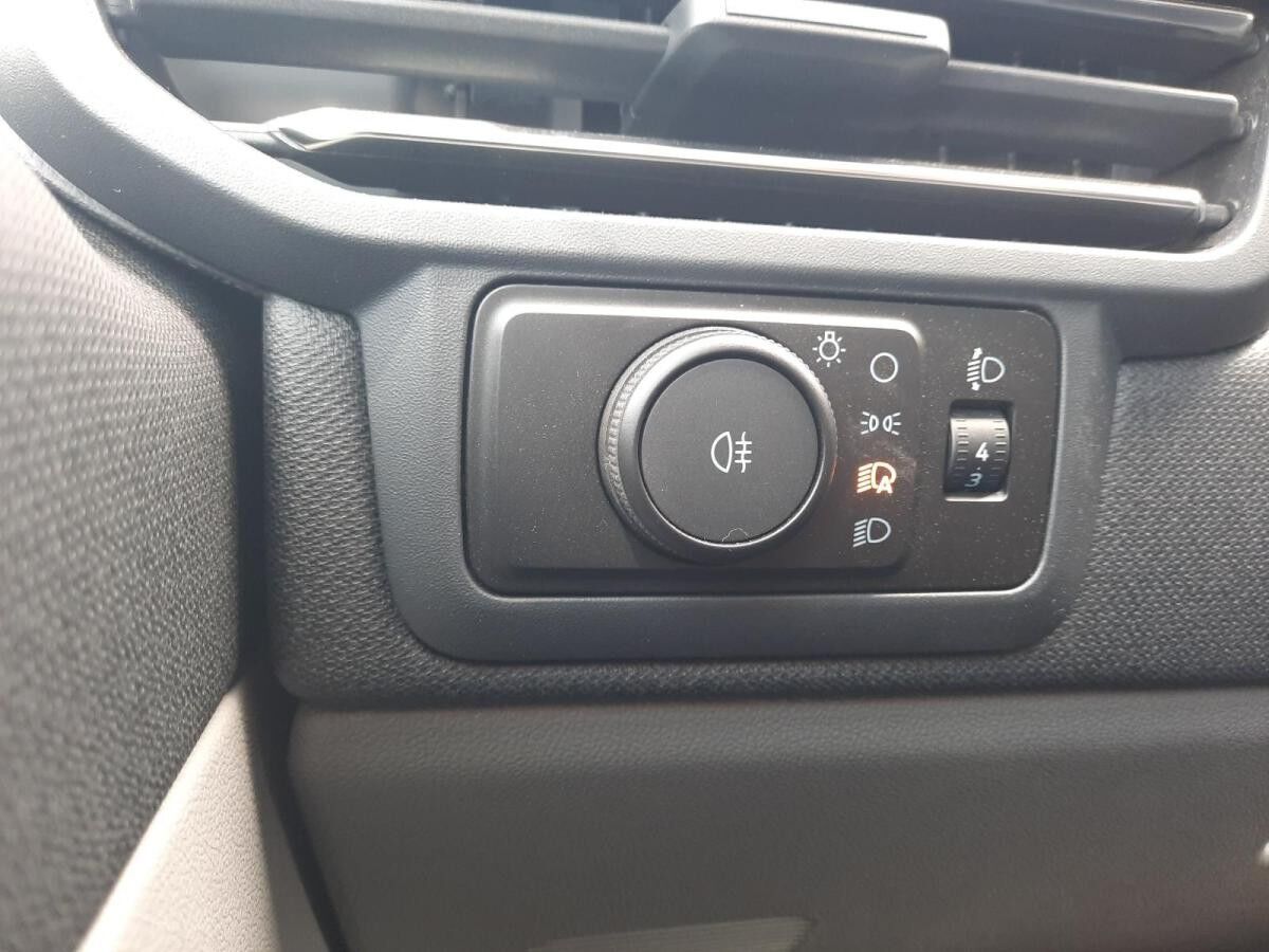 Ford Tourneo Custom Nugget Titanium 2.0 EcoBlue 320L1