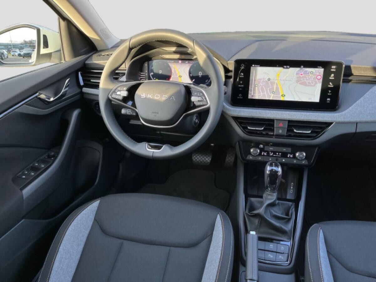 Skoda Scala Tour 1.0 TSI DSG Navi LED SHZ PDC AHK GRA