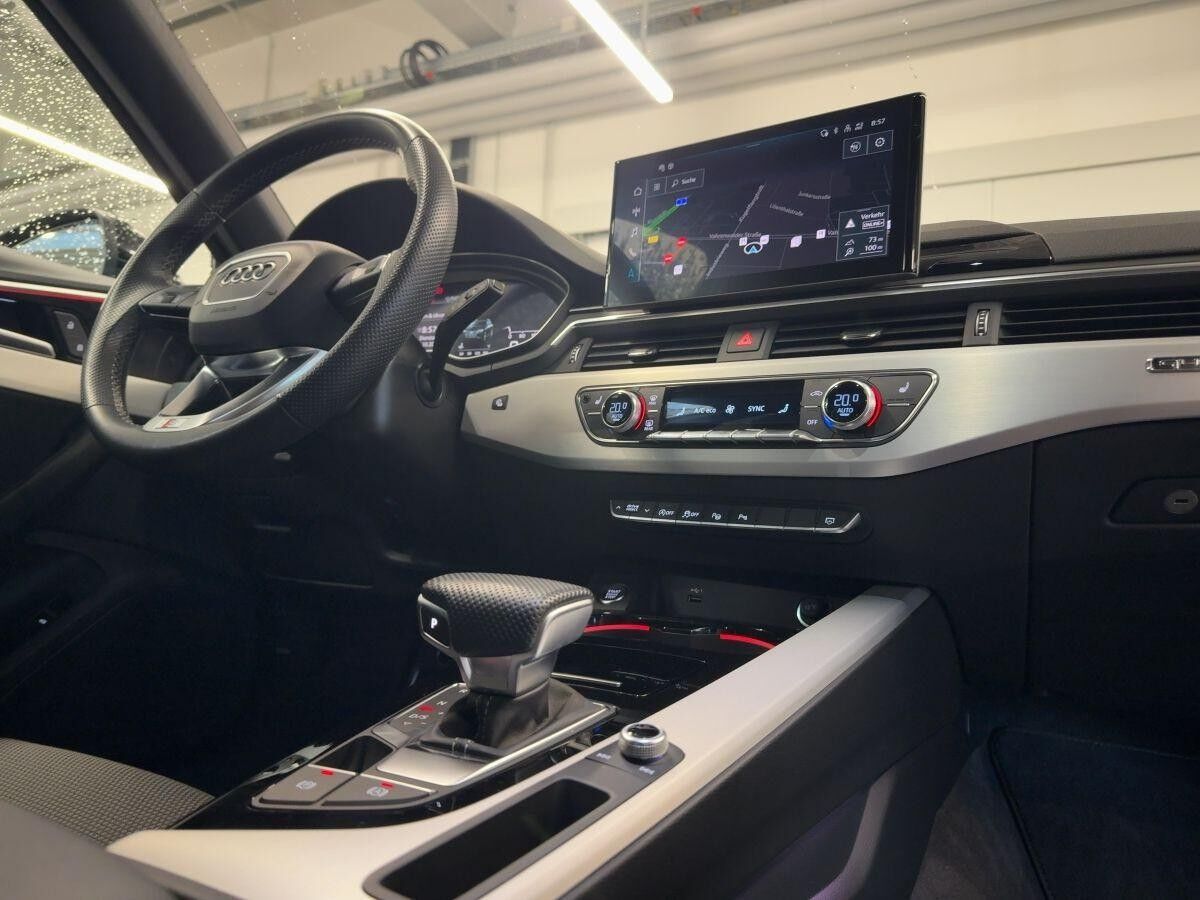 Audi A4 Avant S line 45 TFSI quattro Head-Up Pano Matrix Kamera