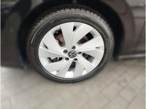 Volkswagen Golf VIII 1.5 TSI DSG eHybrid Style Navi IQ.Light DAB+ FrontAssist