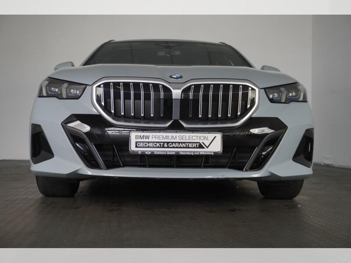 BMW 540 d xDrive Touring M Sport STANDHEIZUNG,AHK,AUTOBAHN ASSISTENT,SITZBELÜFTUNG