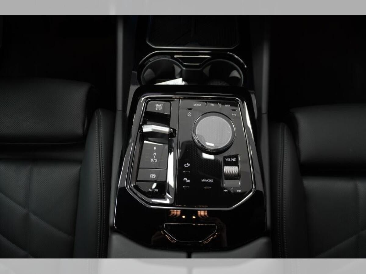 BMW 540 d xDrive Touring M Sport STANDHEIZUNG,AHK,AUTOBAHN ASSISTENT,SITZBELÜFTUNG