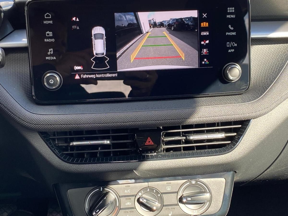 Skoda Fabia 1.0 MPI Selection LED KAMERA SHzg CarPlay
