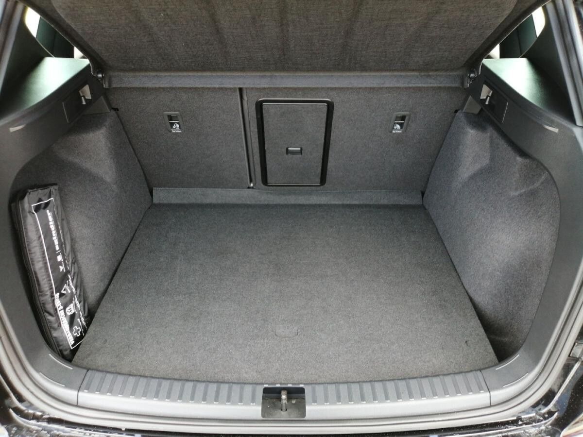 Cupra Ateca 2.0 TSI 4Drive DSG Navi Beats RFK LED 19"