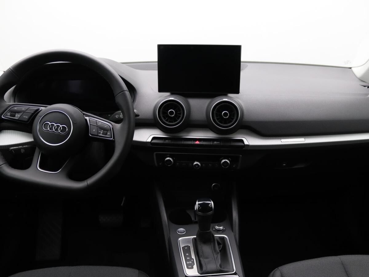 Audi Q2 advanced 35 TFSI S-tronic / Navi, Matrix, AHK