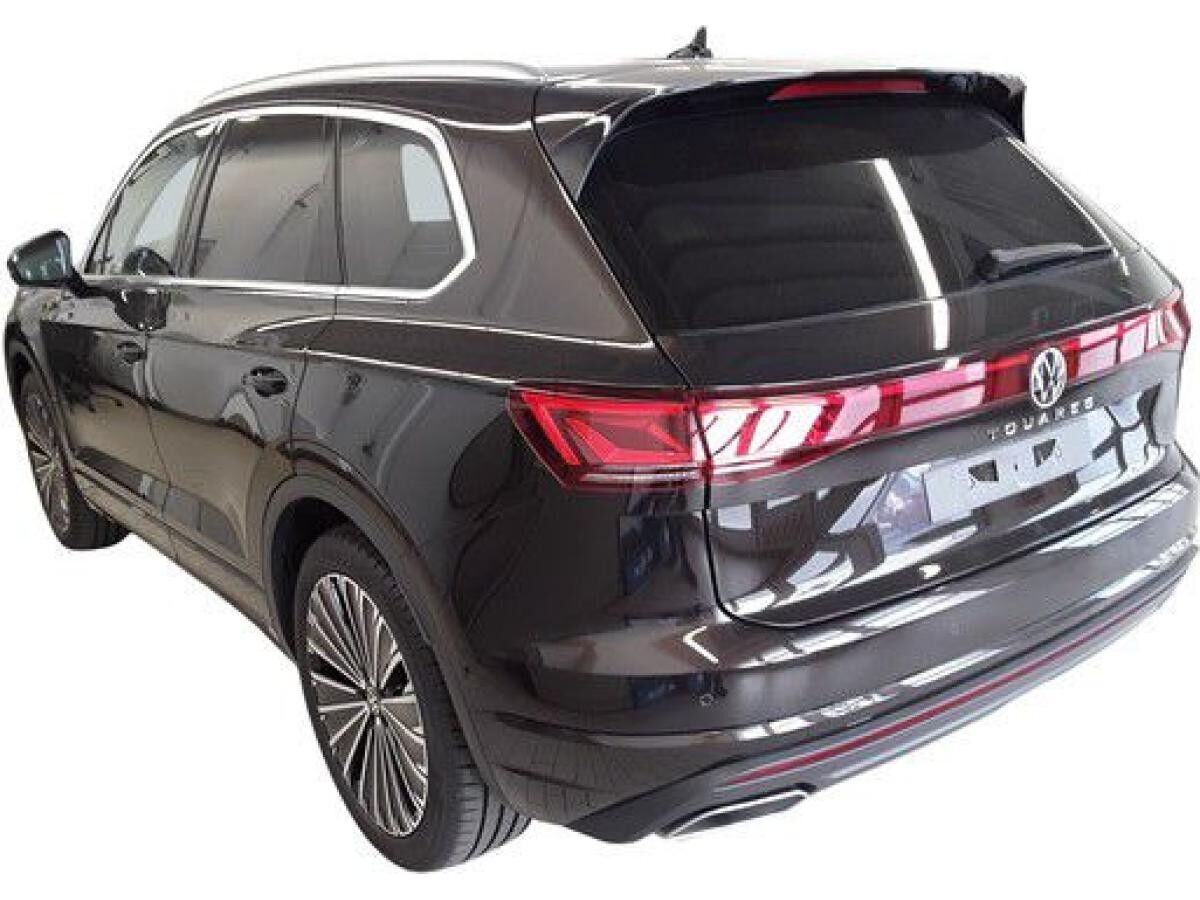 Volkswagen Touareg ELEGANCE 3.0TDI NP.108T ACC.5J-G.AHK.STHZG.AREA-VIEW.NAVI.HD-MATRIX