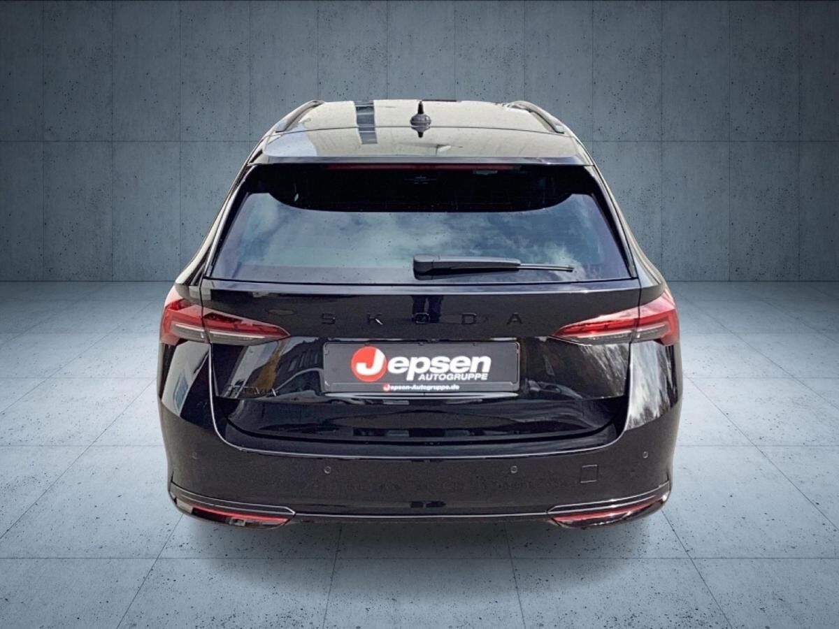 Skoda Octavia Combi Sportline 1.5 TSI mHEV DSG MATRIX/HUD/AHK