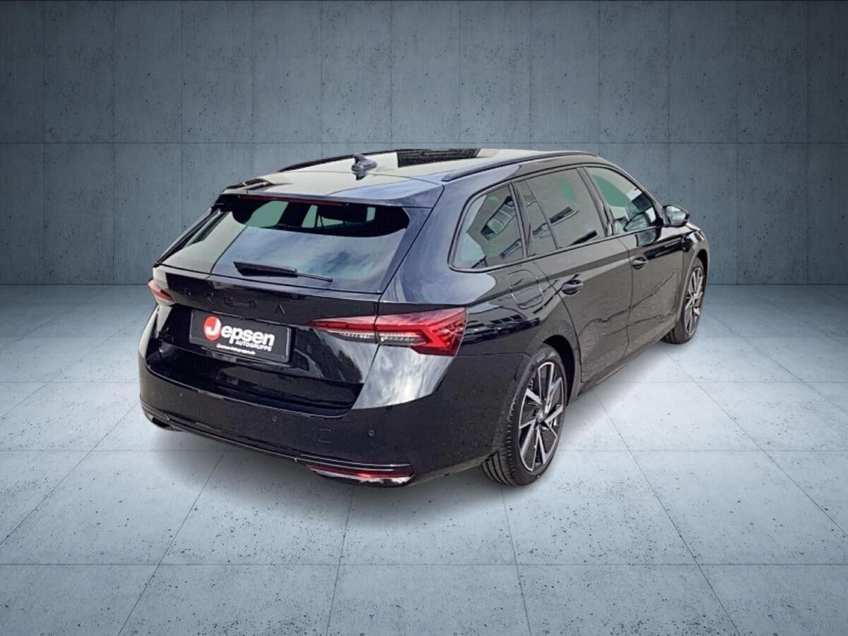 Skoda Octavia Combi Sportline 1.5 TSI mHEV DSG MATRIX/HUD/AHK