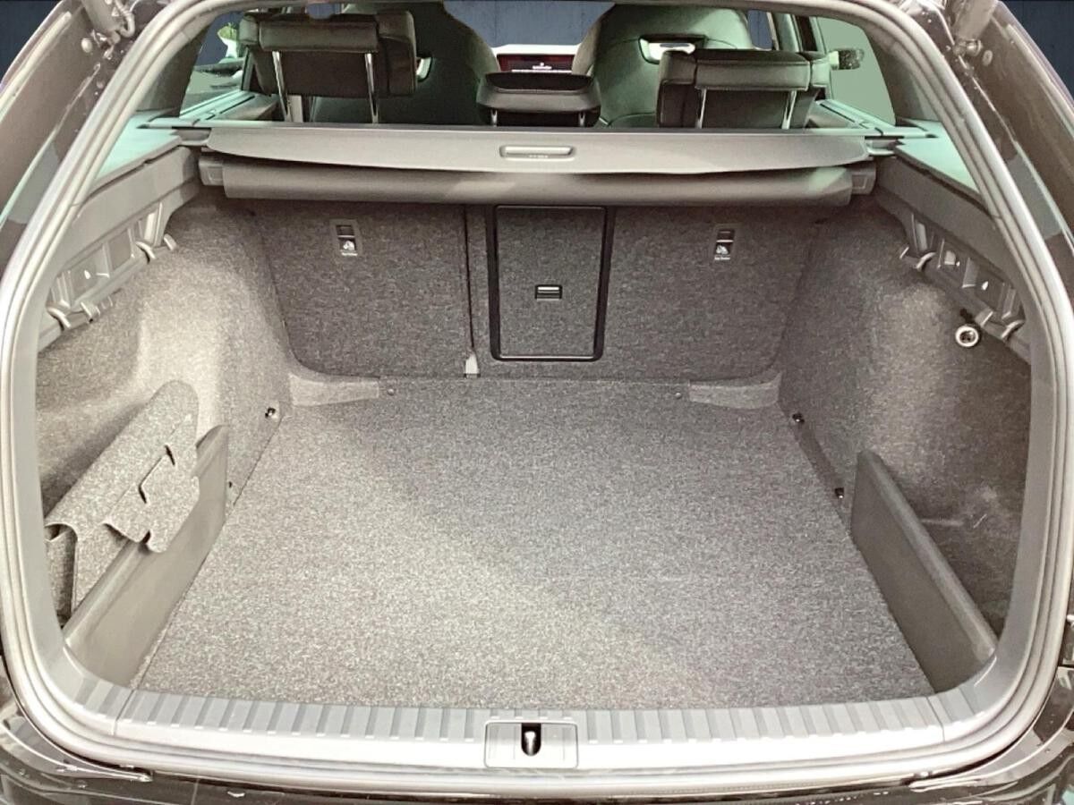 Skoda Octavia Combi Sportline 1.5 TSI mHEV DSG MATRIX/HUD/AHK