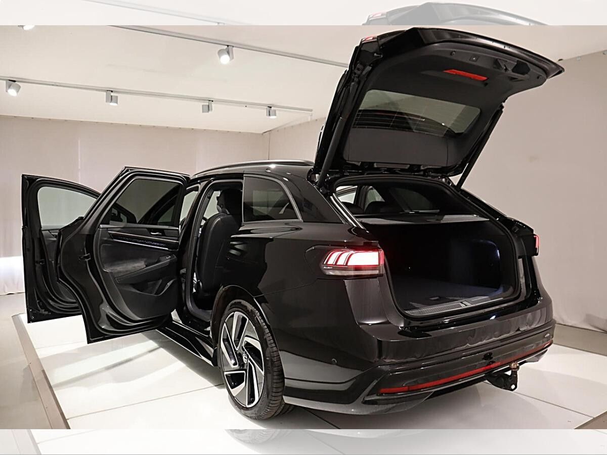 Volkswagen ID.7 Tourer Pro 286PS 86kWh AHK Winterr. EasyOpen Wärmepumpe ergoActive-Sitze