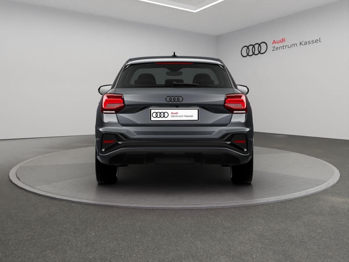 Audi Q2 35 TFSI S line Matrix CarPlay RÜ 19" PDC