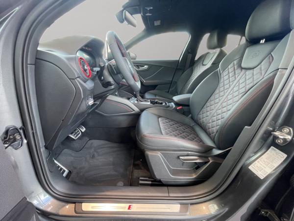 Audi Q2 35 TFSI S line Matrix LED Leder CarPlay RÜ