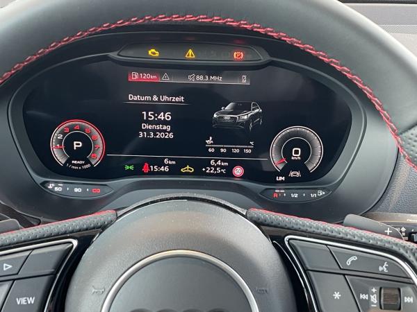 Audi Q2 35 TFSI S line Matrix LED Leder CarPlay RÜ