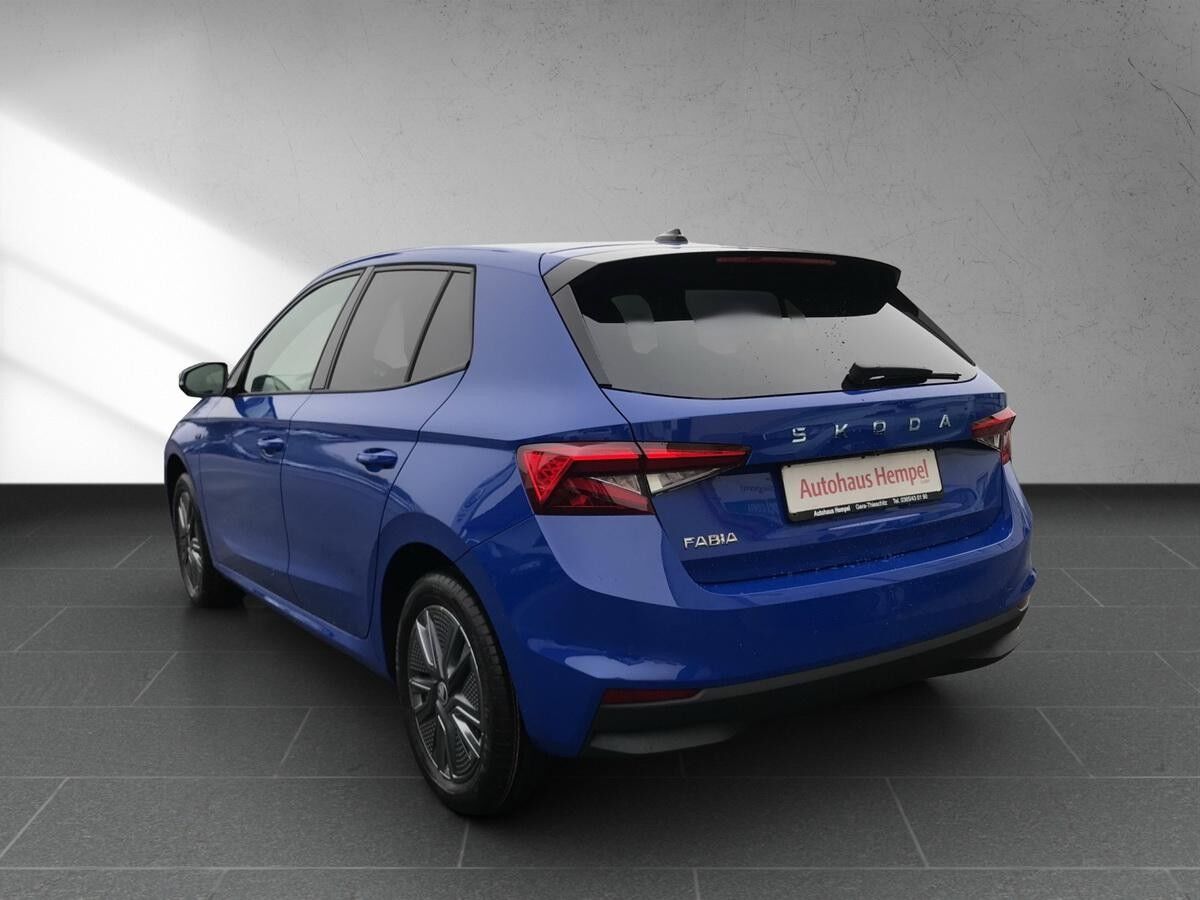 Skoda Fabia 1.0 TSI TOUR *GEWERBE*SOFORT* l LED l KLIMA l 2xPDC l DAB l SHZ l elFH l