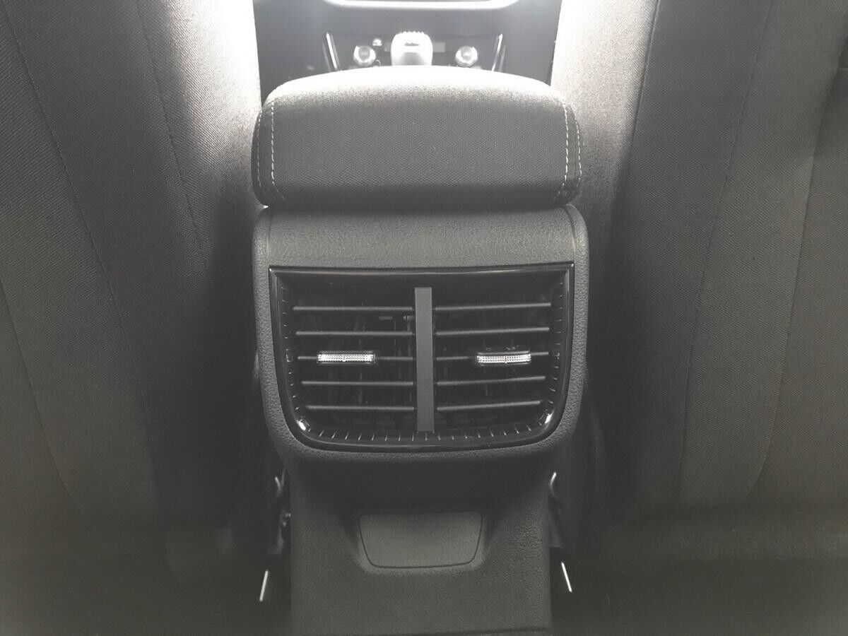 Skoda Fabia 1.0 TSI TOUR *GEWERBE*SOFORT* l LED l KLIMA l 2xPDC l DAB l SHZ l elFH l