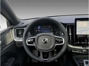 Volvo XC60 T6 Plus Black Edition+360°+HUD+Licht+Lagom