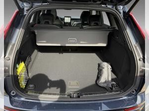 Volvo XC60 T6 Plus Black Edition+360°+HUD+Licht+Lagom