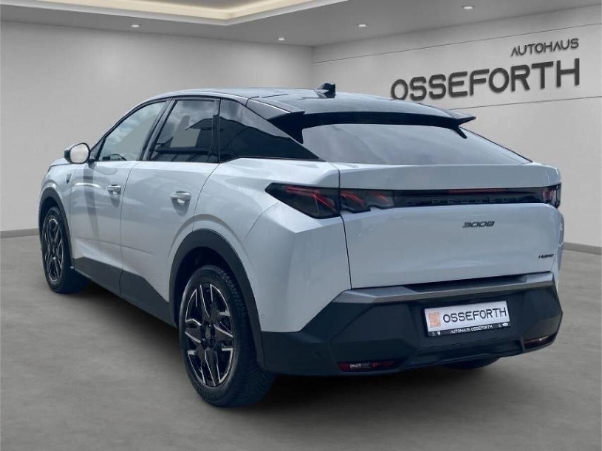 Peugeot 3008 GT HYBRID 1.2l +ACC+PANO+NAVI+KAMERA