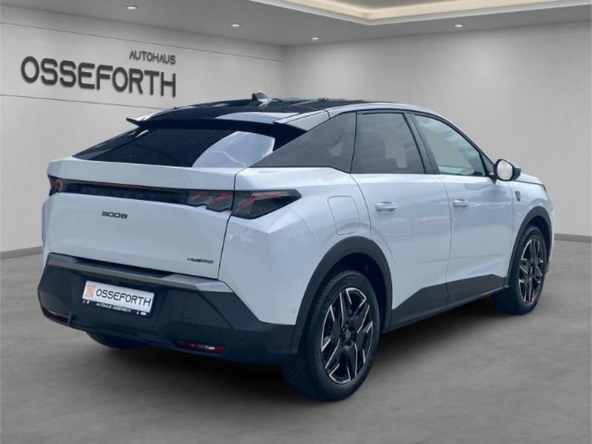 Peugeot 3008 GT HYBRID 1.2l +ACC+PANO+NAVI+KAMERA