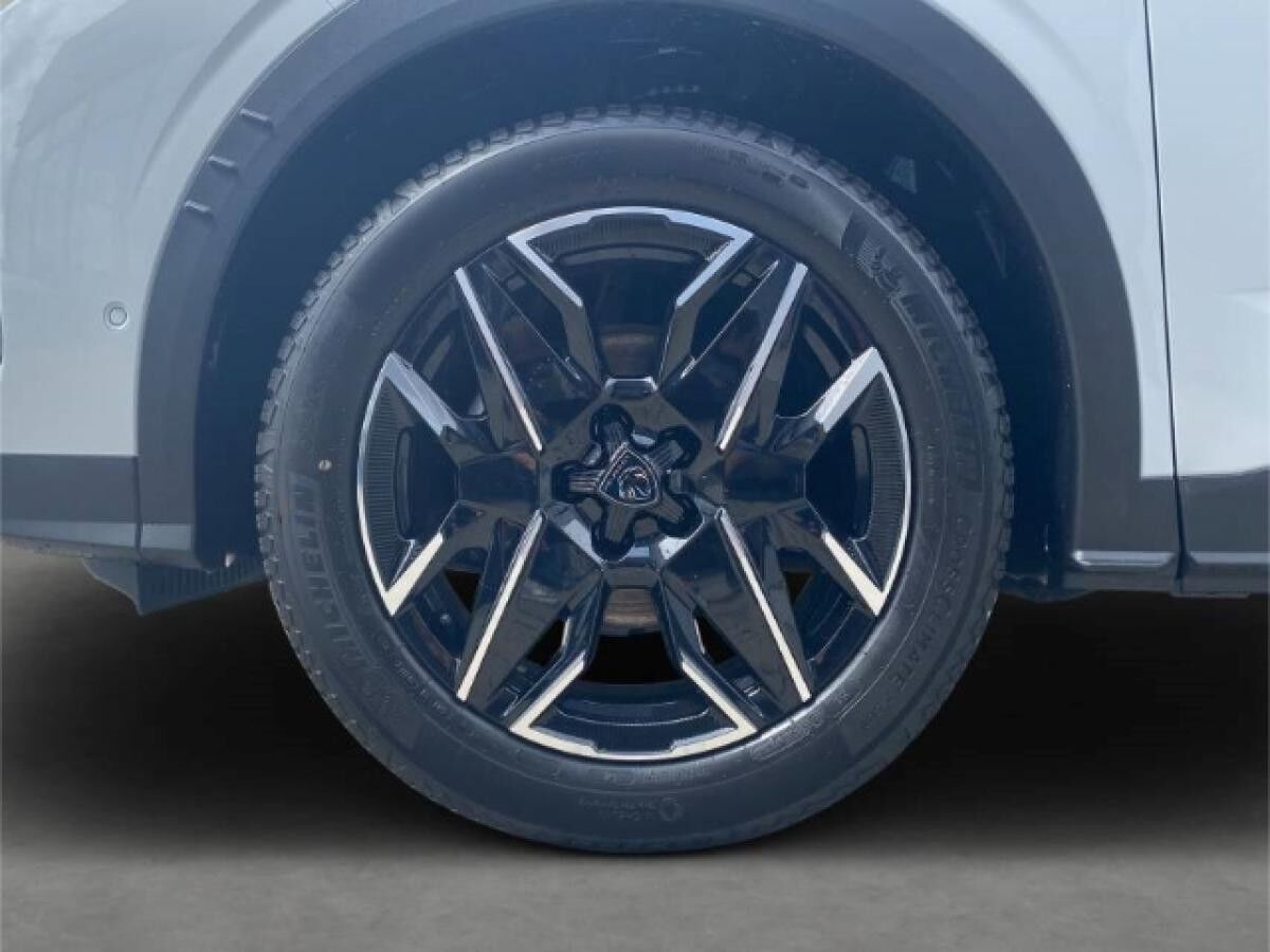 Peugeot 3008 GT HYBRID 1.2l +ACC+PANO+NAVI+KAMERA