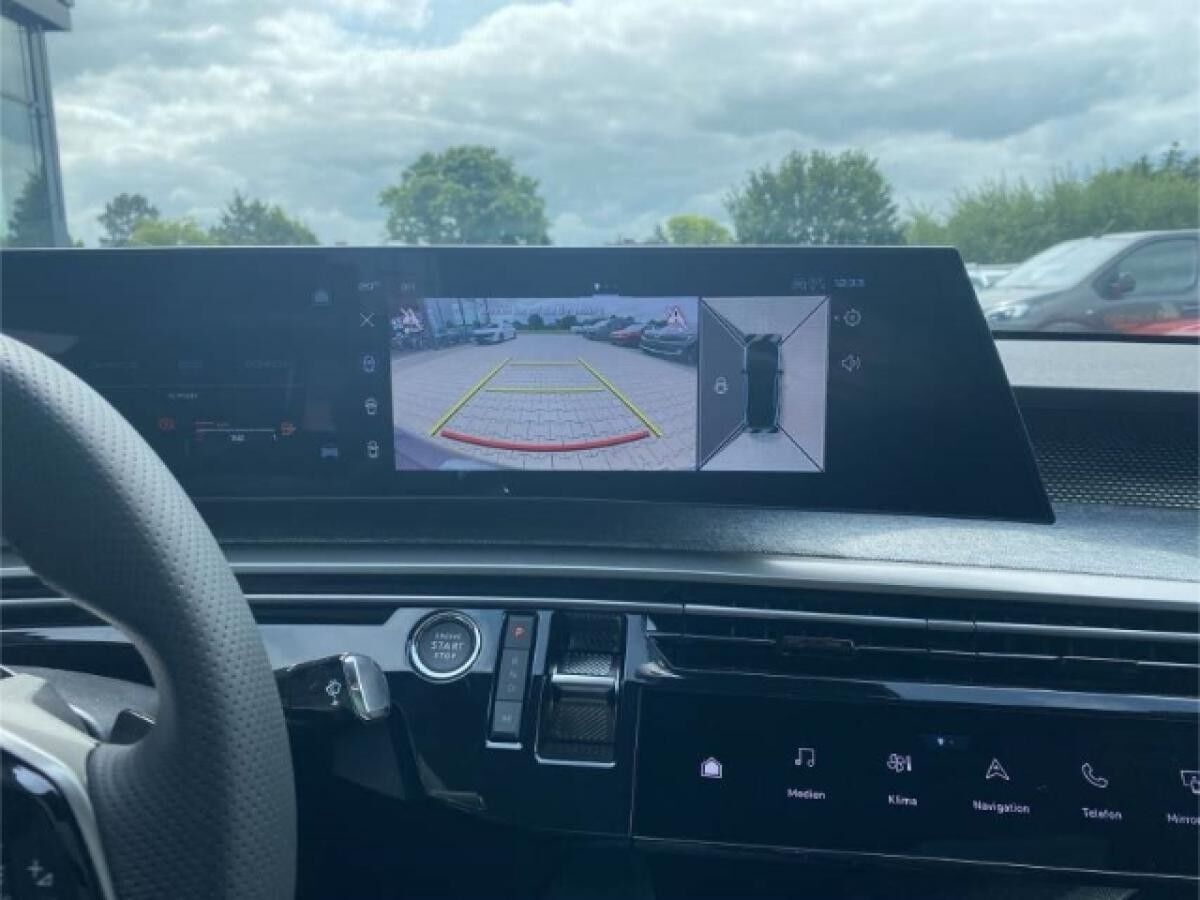 Peugeot 3008 GT HYBRID 1.2l +ACC+PANO+NAVI+KAMERA