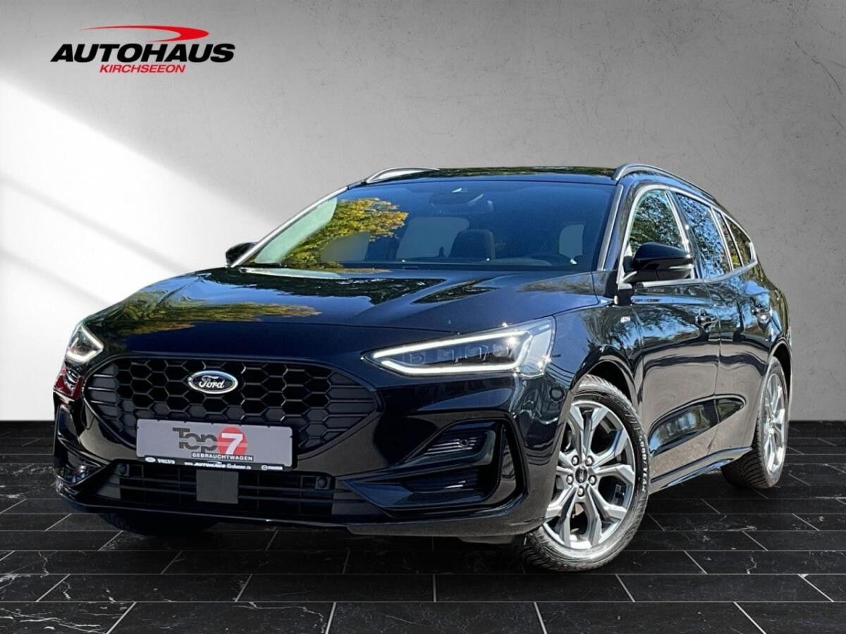 Ford Focus Turnier ST-Line - Gebrauchtwagen - Automatik - AHK abnehmbar -  Kein Wartungspaket möglich-