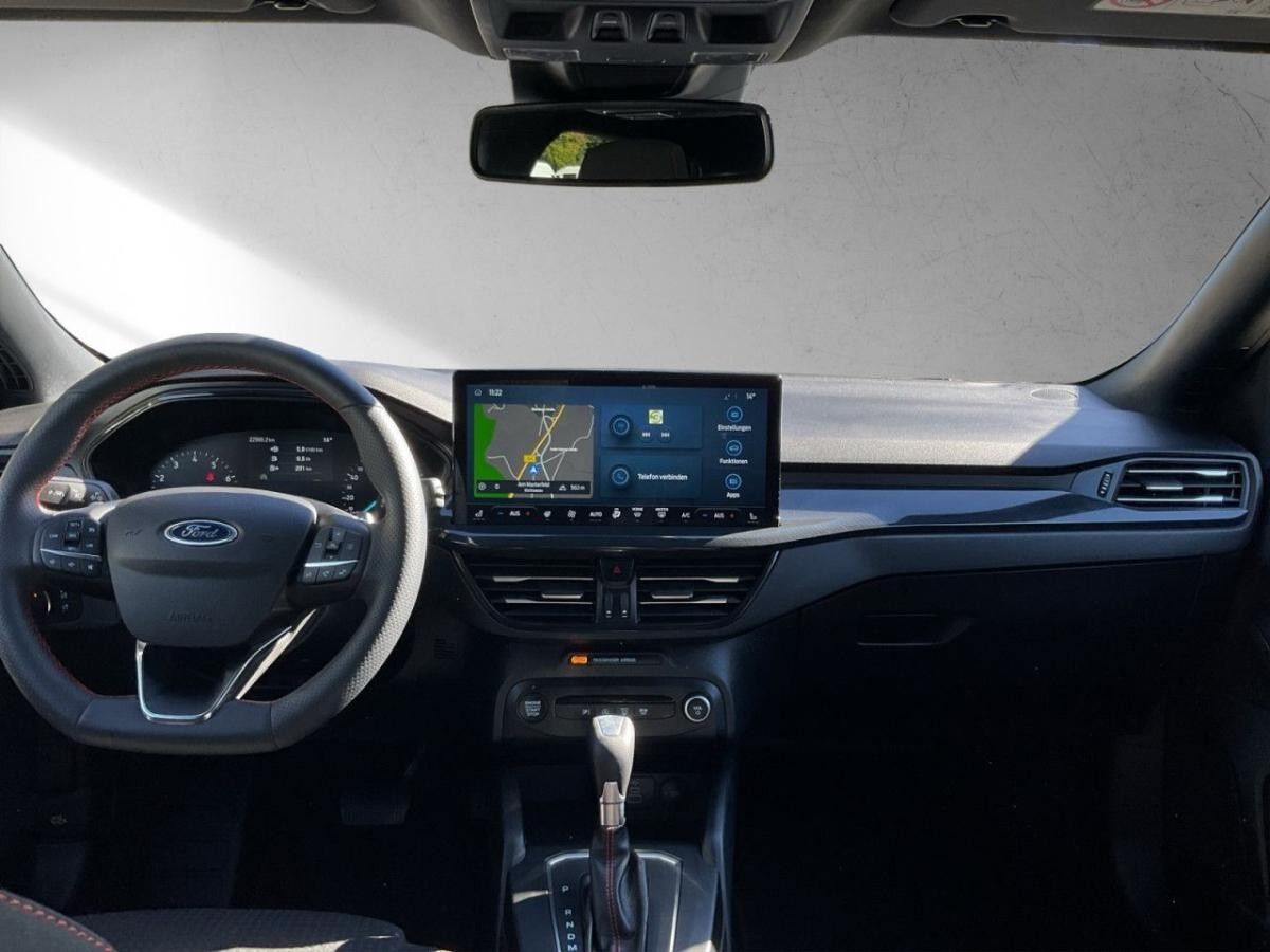 Ford Focus Turnier ST-Line - Gebrauchtwagen - Automatik - AHK abnehmbar -  Kein Wartungspaket möglich-